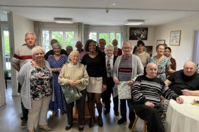 Agrandir l'image 10 sur 12, fenêtre modale